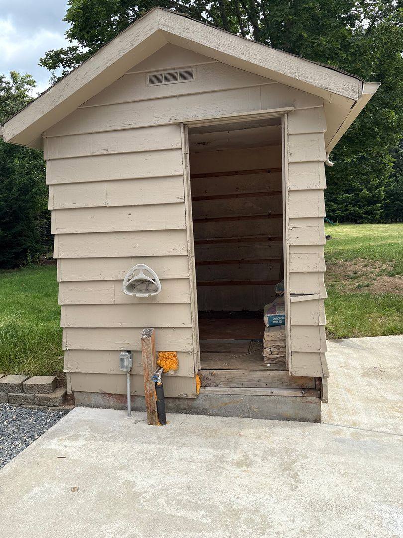 House for rent at 14462 SE Bluff Rd, Sandy, OR 97055