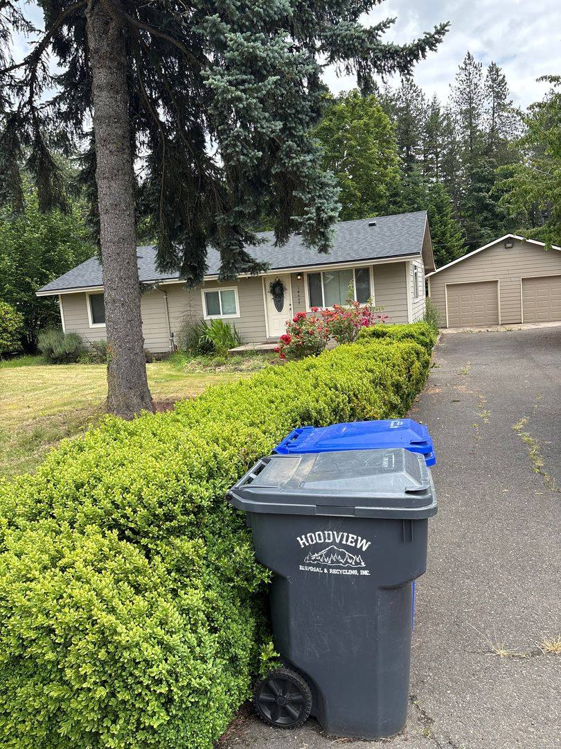 14462 SE Bluff Rd, Sandy, OR 97055 - House for Rent