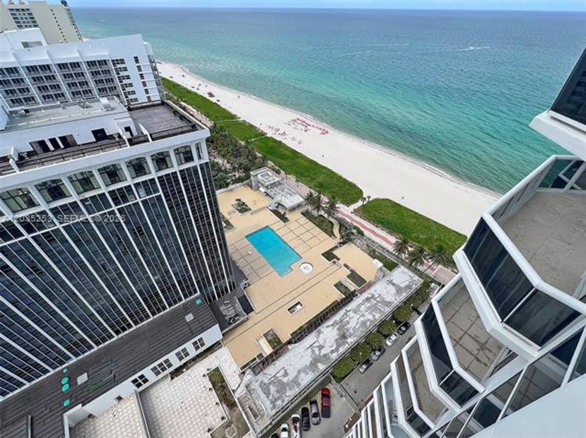 Condo for rent at 4779 Collins Ave, Miami Beach, FL 33140