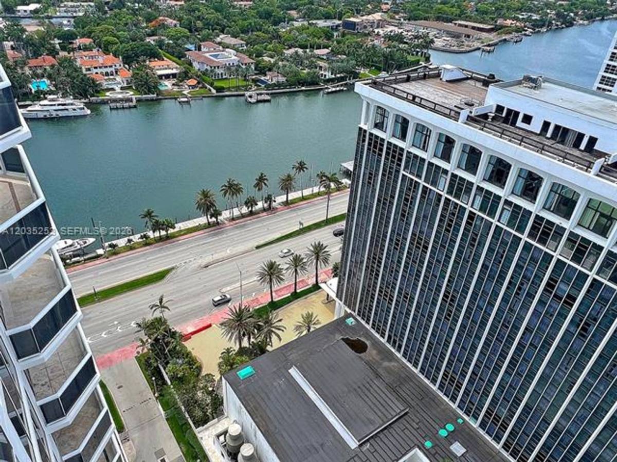 Condo for rent at 4779 Collins Ave, Miami Beach, FL 33140