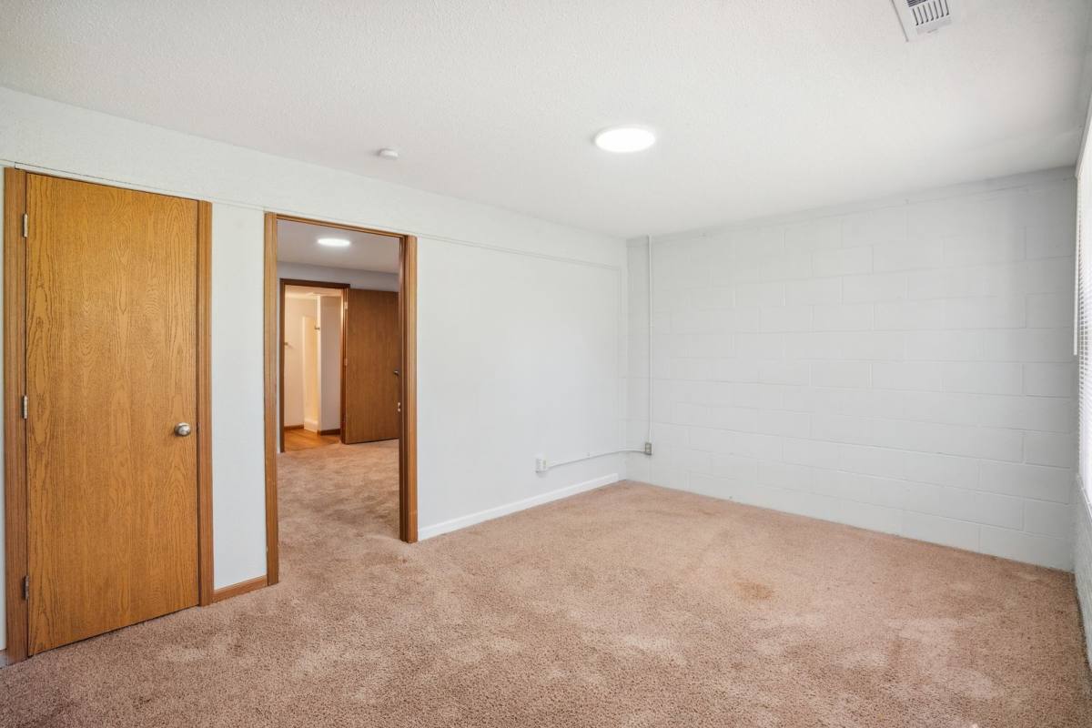 Apartment for rent at 2517 Sylvan Court, Iowa City, IA 52246