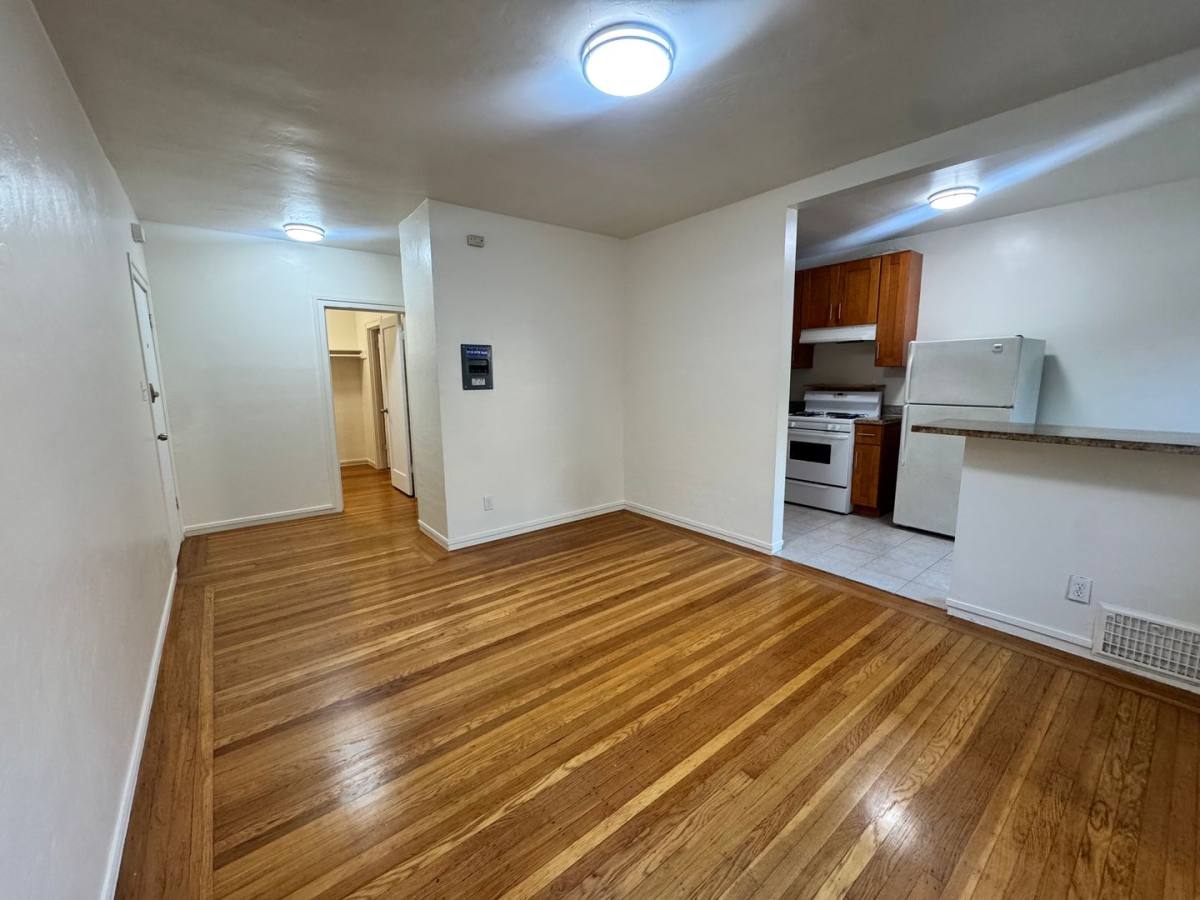 Apartment for rent at 530 Grove St #1, San Francisco, CA 94102