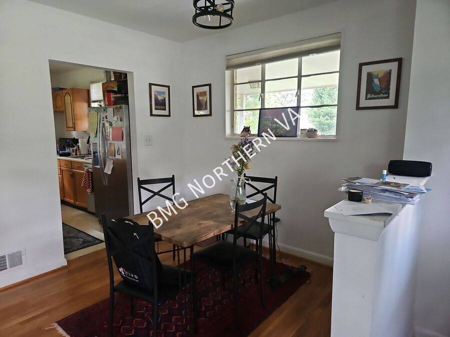 House for rent at 10246 Dale Dr, Fairfax, VA 22030