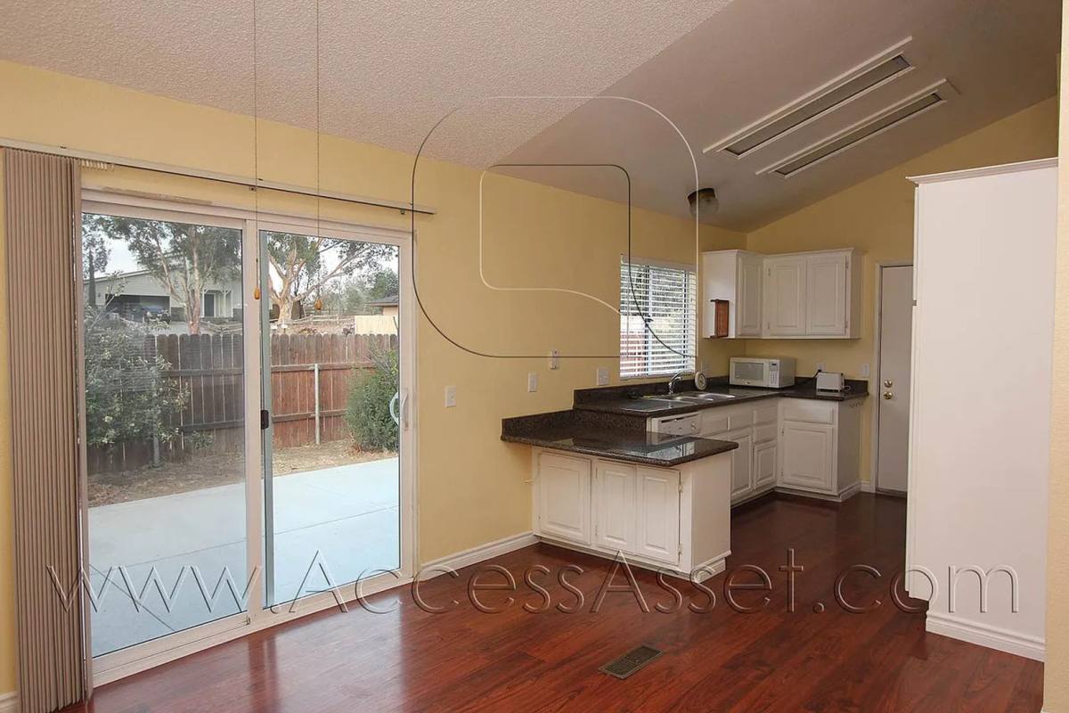 House for rent at 16364 Stevens Ave, Lake Elsinore, CA 92530