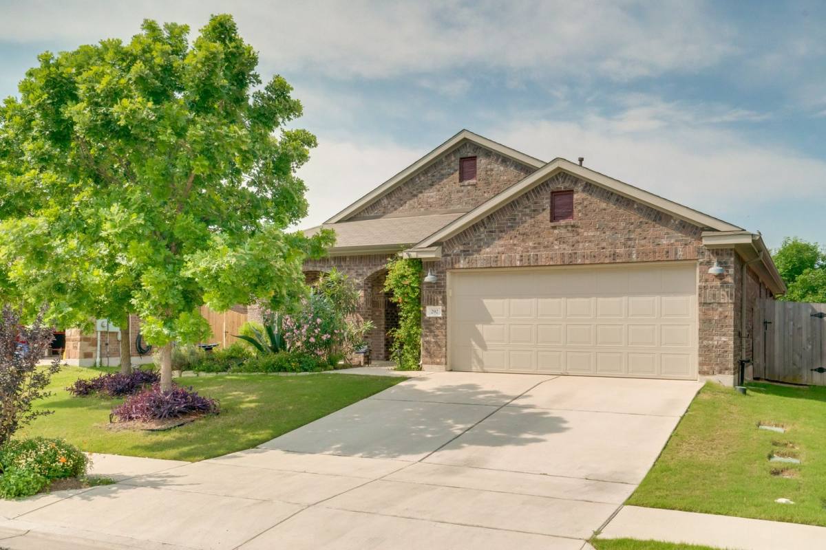 House for rent at 292 Strawberry Blonde Dr, Buda, TX 78610