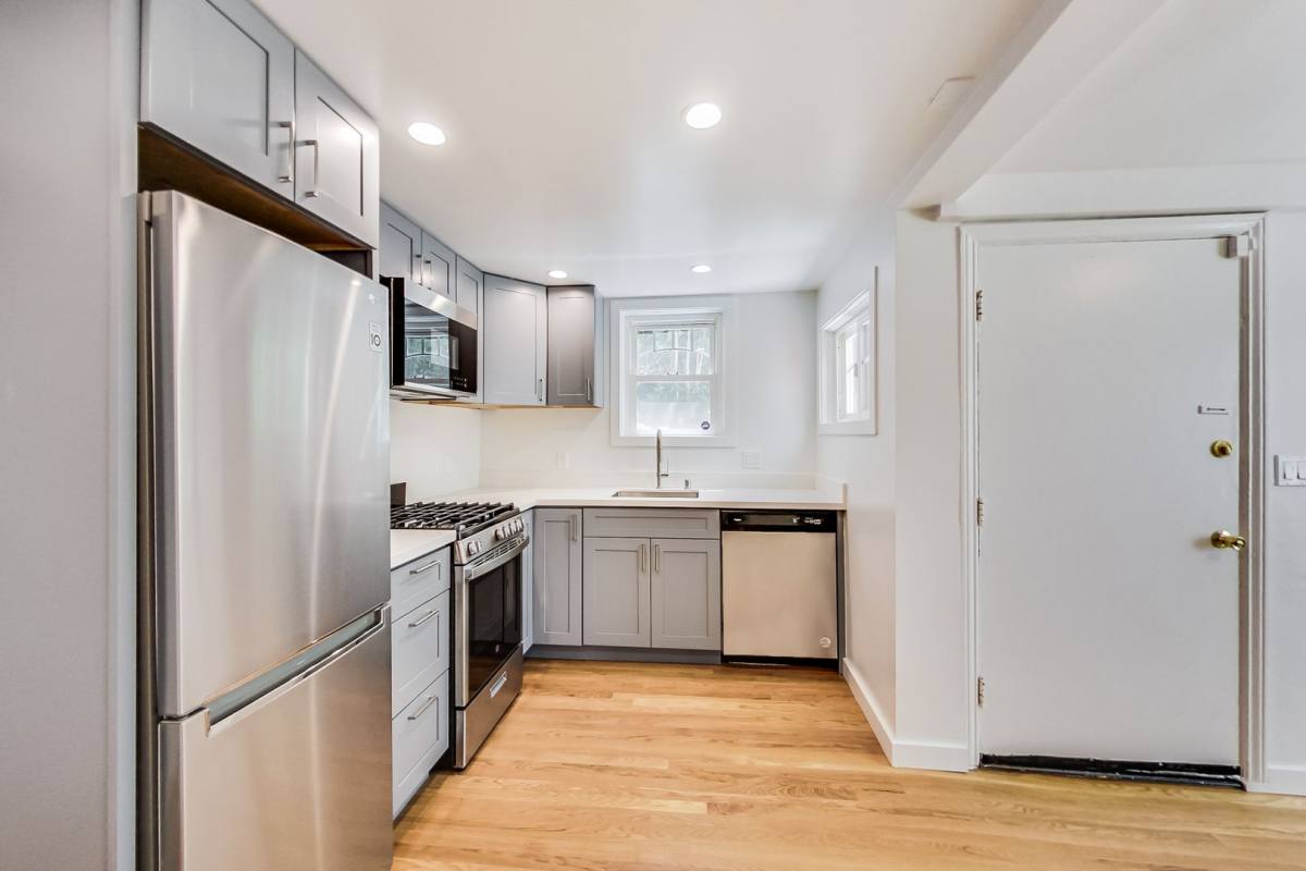 Apartment for rent at 816 Peninsula Ave, Burlingame, CA 94010