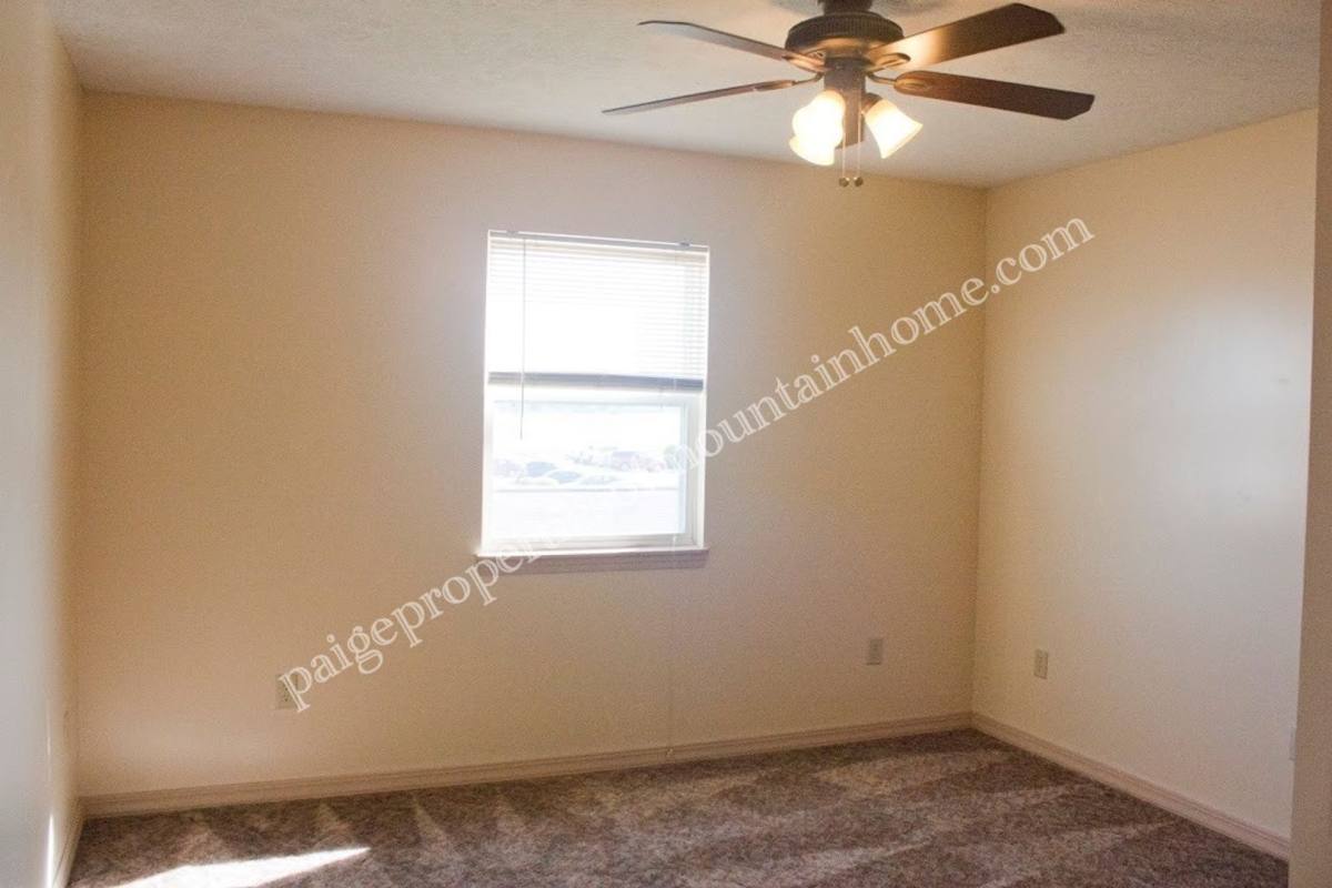 Apartment for rent at 32 N Star Circle, Mountain Home, AR 72653