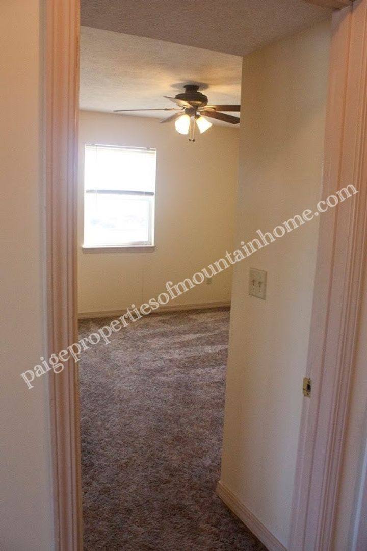 Apartment for rent at 32 N Star Circle, Mountain Home, AR 72653