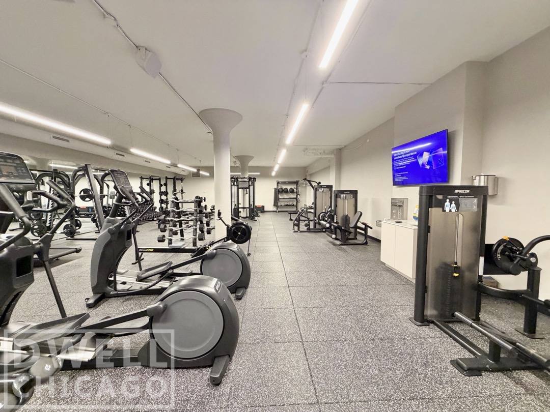 Apartment for rent at 1350 N Wells St, Chicago, IL 60610