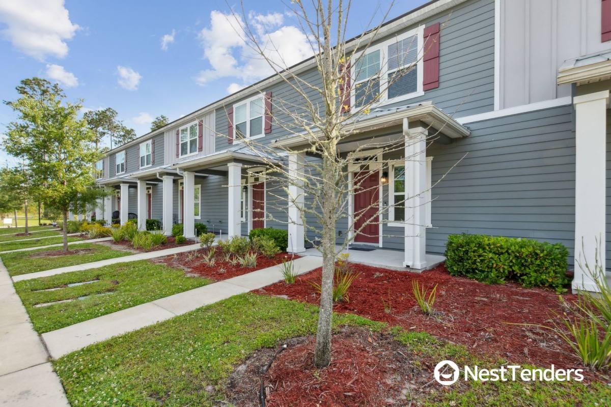 Townhouse for rent at 75530 Harvester St, Yulee, FL 32097
