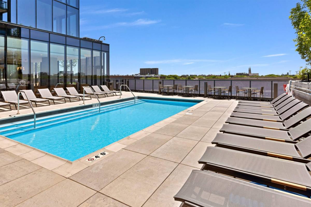 Apartment for rent at 1101 W Van Buren St, Chicago, IL 60607