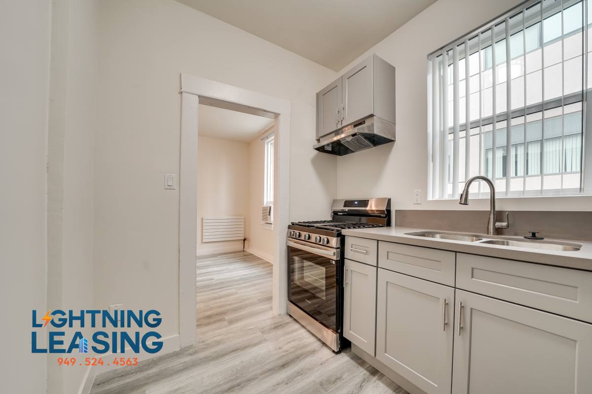 Apartment for rent at 341 S Alvarado St #504, Los Angeles, CA 90057