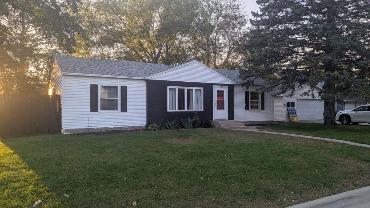 1816 7 1 2 St SW, Willmar, MN 56201 - House for Rent