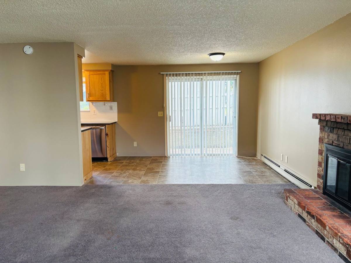 Apartment for rent at 318 W 30th St, Vancouver, WA 98660