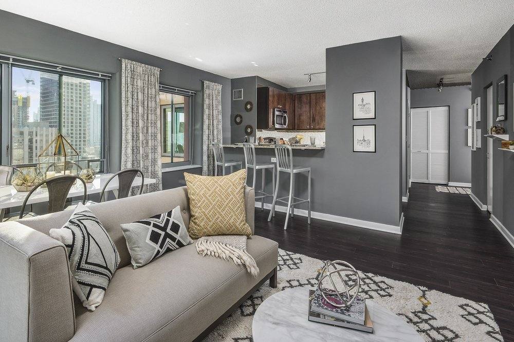 Apartment for rent at 121 W Chestnut St, Chicago, IL 60610