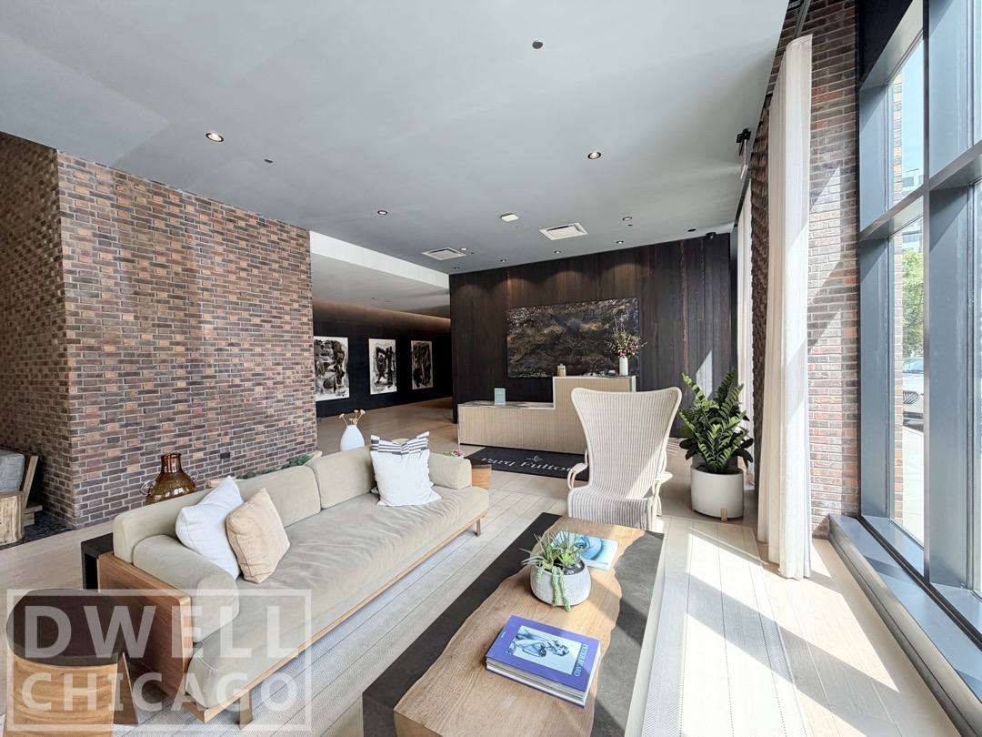 Apartment for rent at 1400 W Randolph St, Chicago, IL 60607