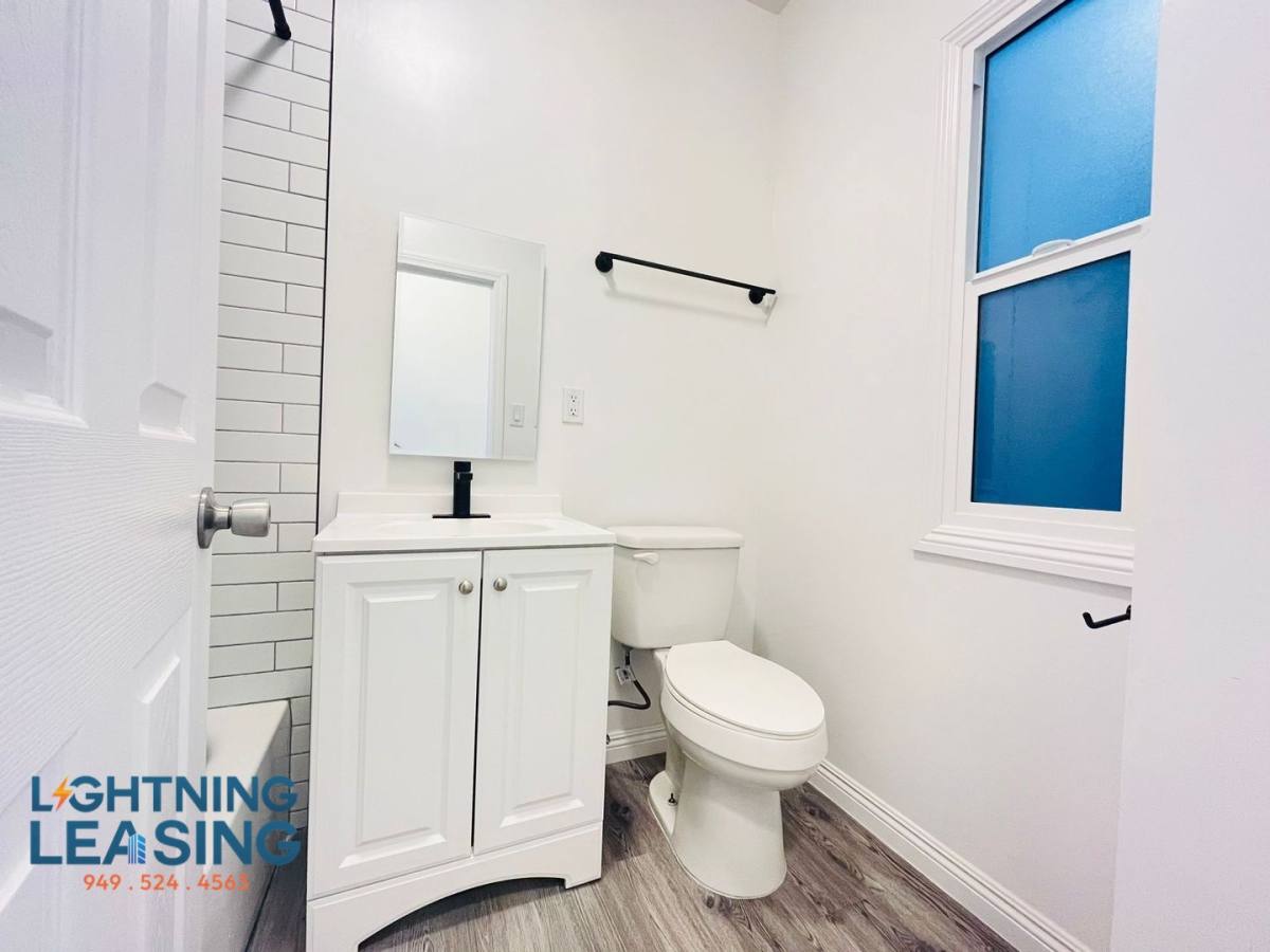 Apartment for rent at 1056 S Normandie Ave #310, Los Angeles, CA 90006