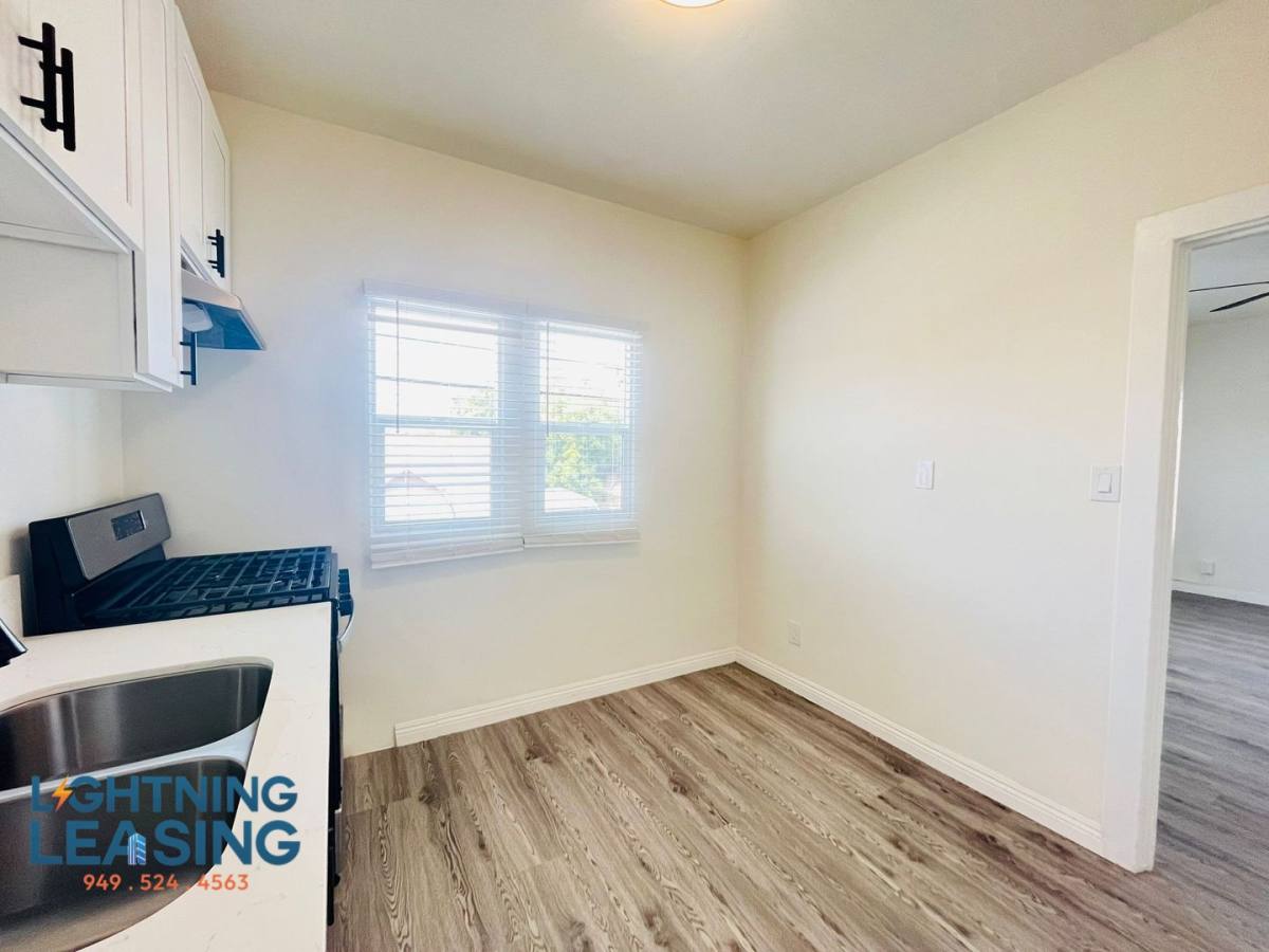 Apartment for rent at 1056 S Normandie Ave #310, Los Angeles, CA 90006