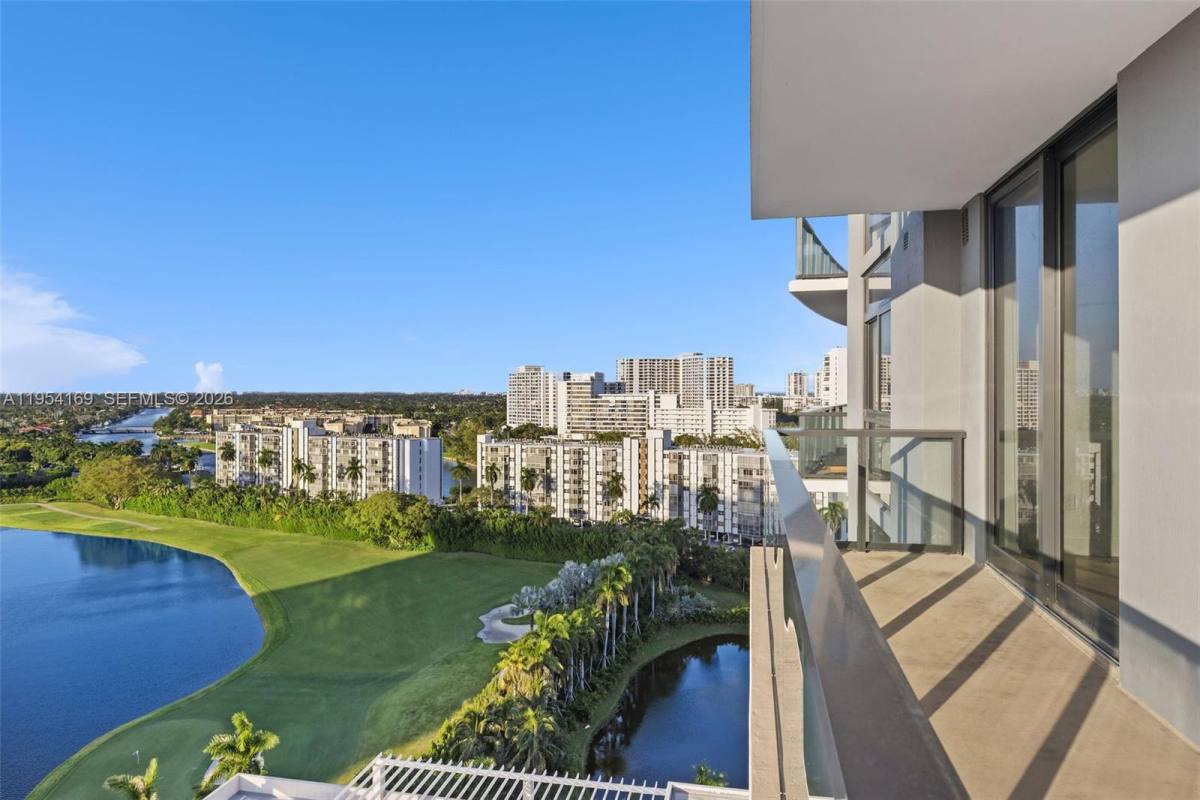 Apartment for rent at 101 Diplomat Parkway #1003, Hallandale, FL 33009