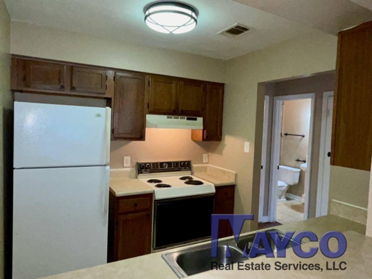 Townhouse for rent at 5705 E Texas St, Bossier City, LA 71111