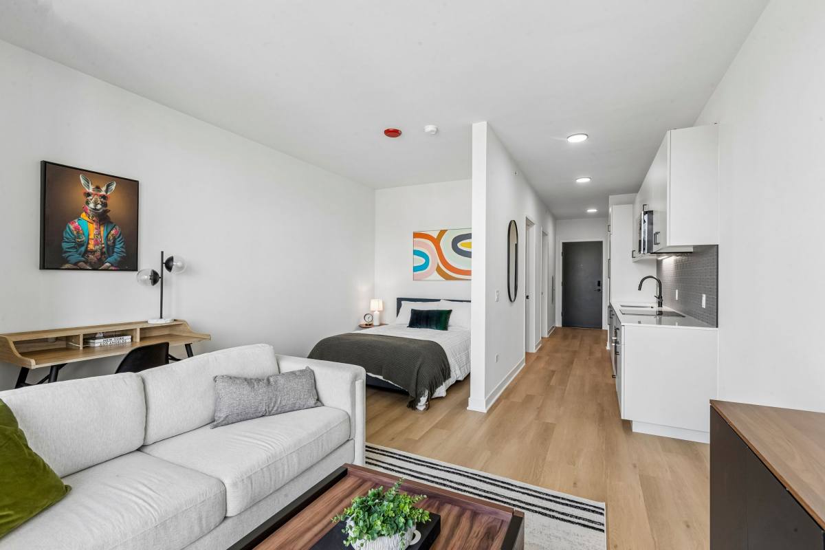 Apartment for rent at 1100 W Grand Ave, Chicago, IL 60642