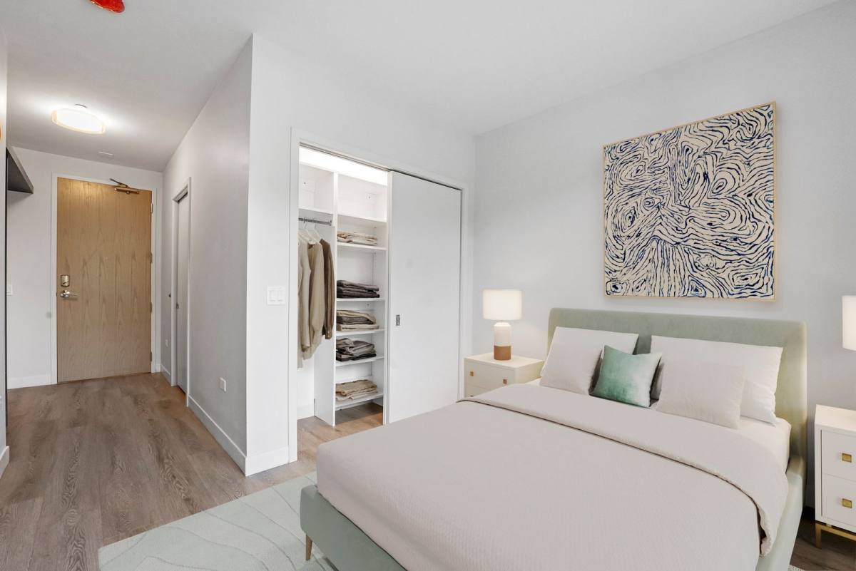 Apartment for rent at 641 N Ogden Ave, Chicago, IL 60642