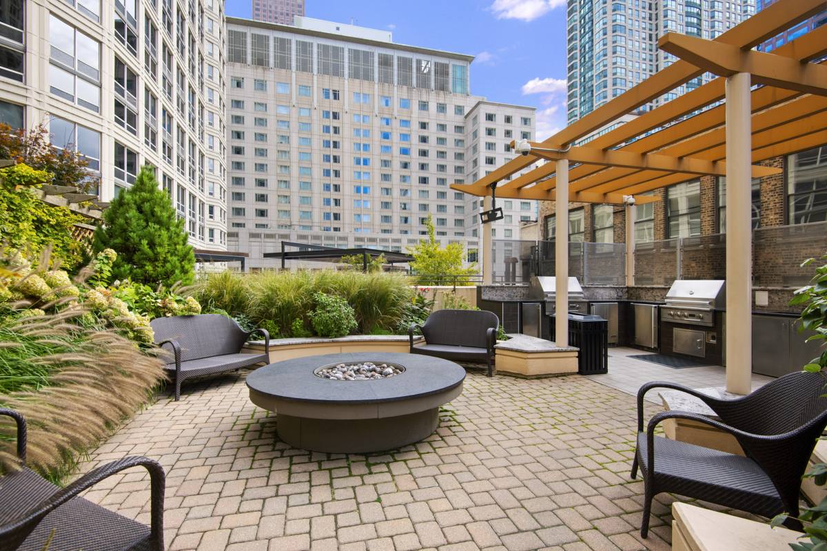 Apartment for rent at 747 N Wabash Ave, Chicago, IL 60611