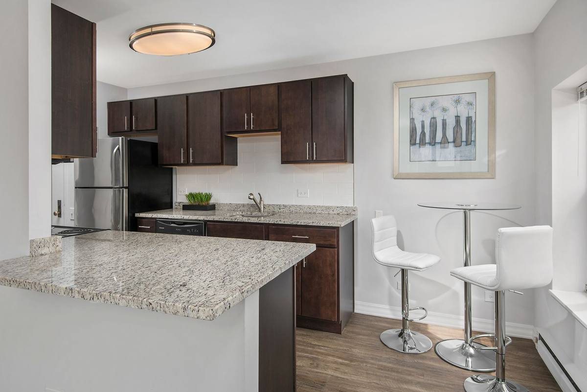 Apartment for rent at 8 W Chestnut St, Chicago, IL 60610