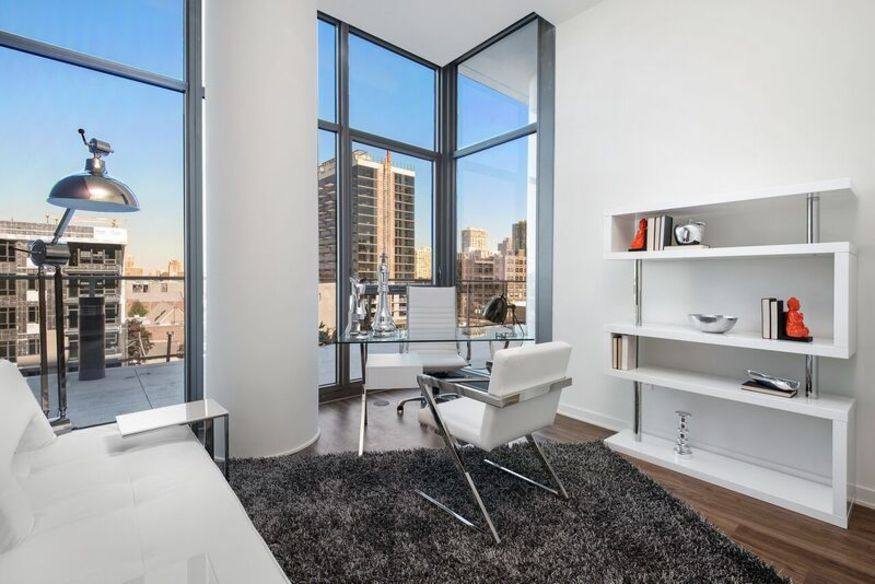 Apartment for rent at 347 W Chestnut St, Chicago, IL 60610