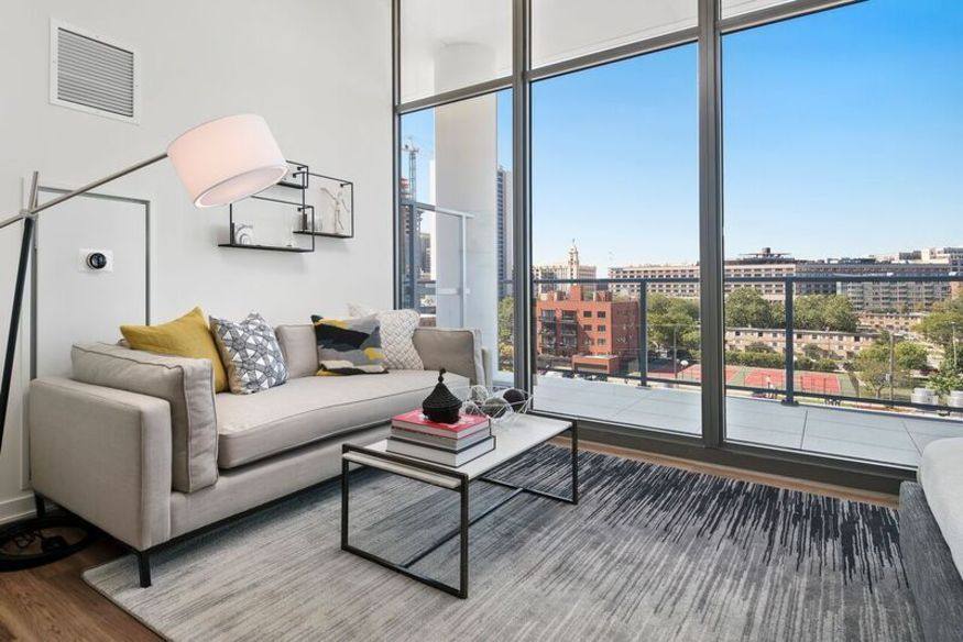 Apartment for rent at 347 W Chestnut St, Chicago, IL 60610