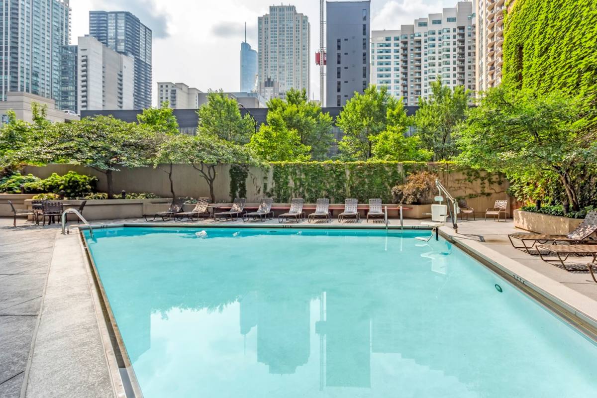 Apartment for rent at 750 N Dearborn, Chicago, IL 60654