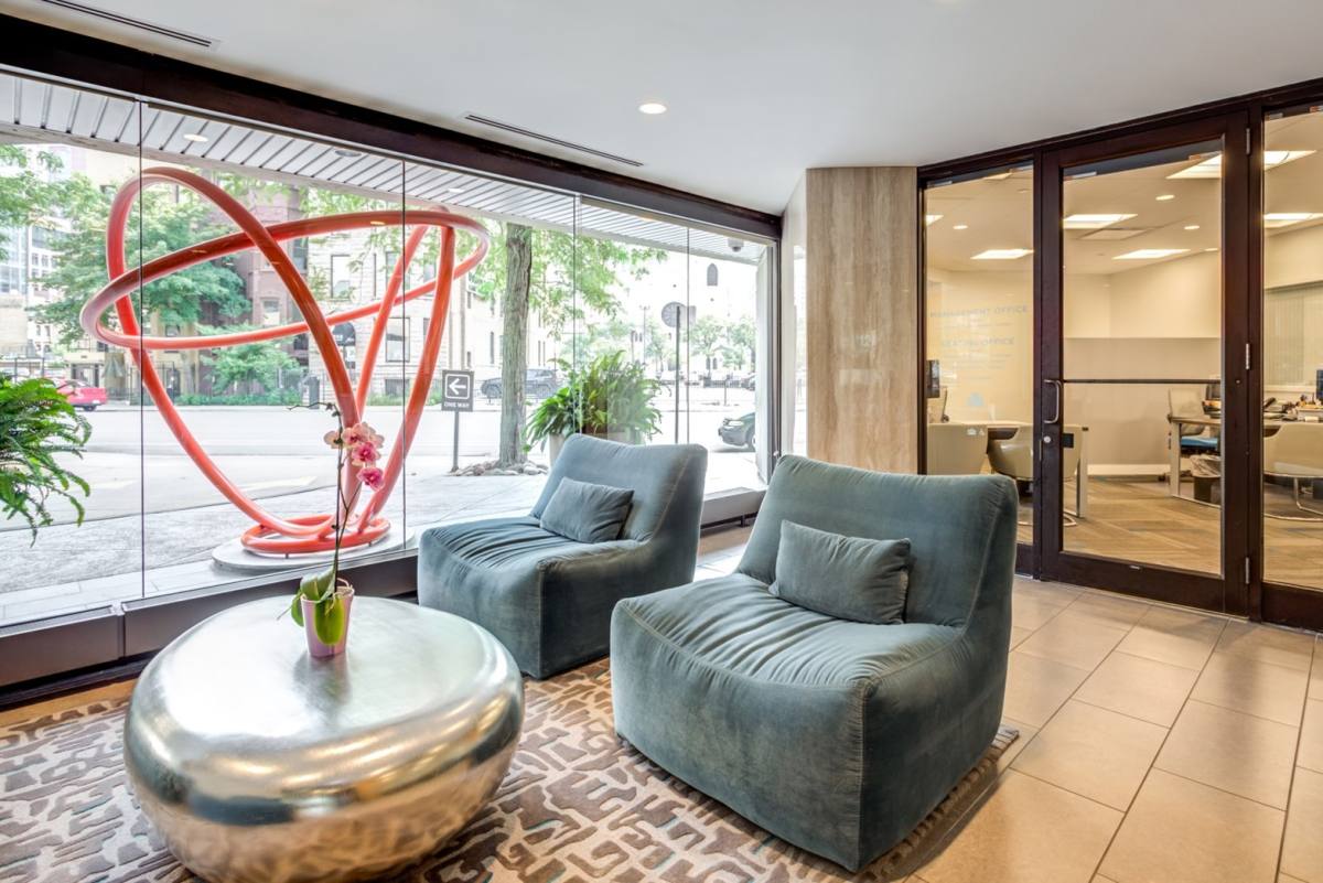 Apartment for rent at 750 N Dearborn, Chicago, IL 60654
