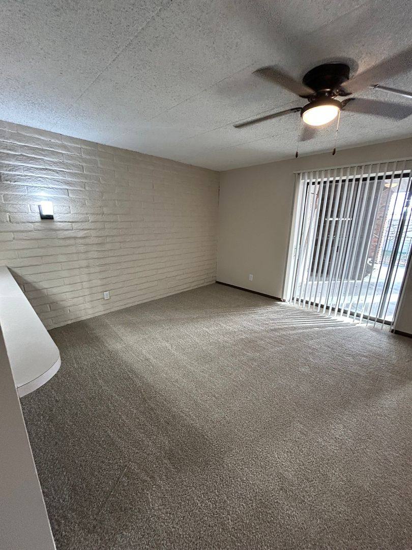 Apartment for rent at 1940 Dudley St, Lincoln, NE 68503