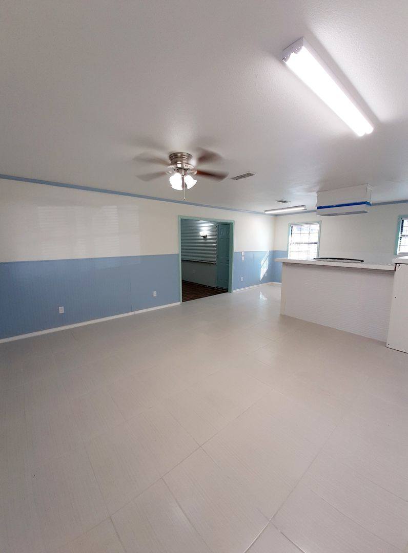 House for rent at 816 Denton Dr, Euless, TX 76039