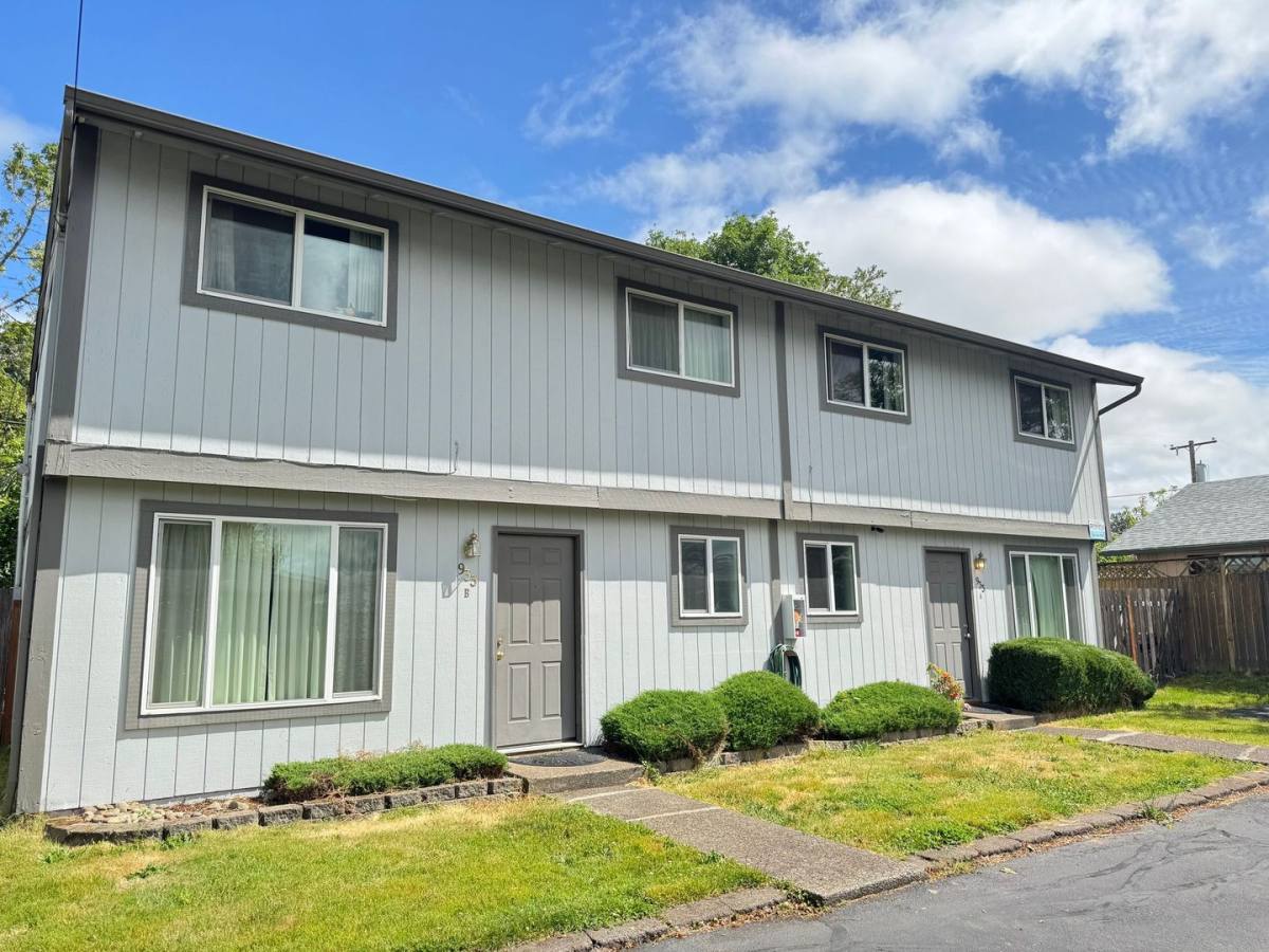 Townhouse for rent at 933-937 NW Sequoia Ave, Corvallis, OR 97330