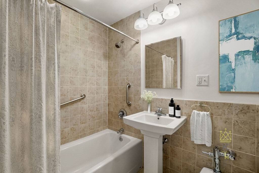 Apartment for rent at 11 Camelot Court, Brighton, MA 02135
