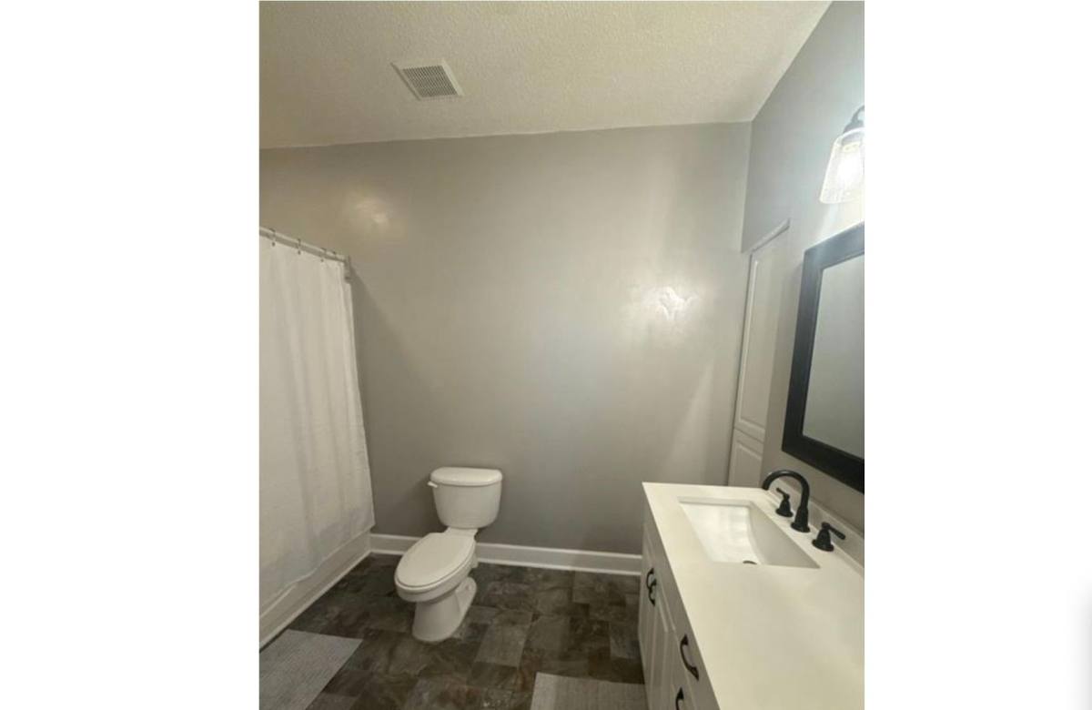 House for rent at 23 Crossing Dr, Richmond Hill, GA 31324