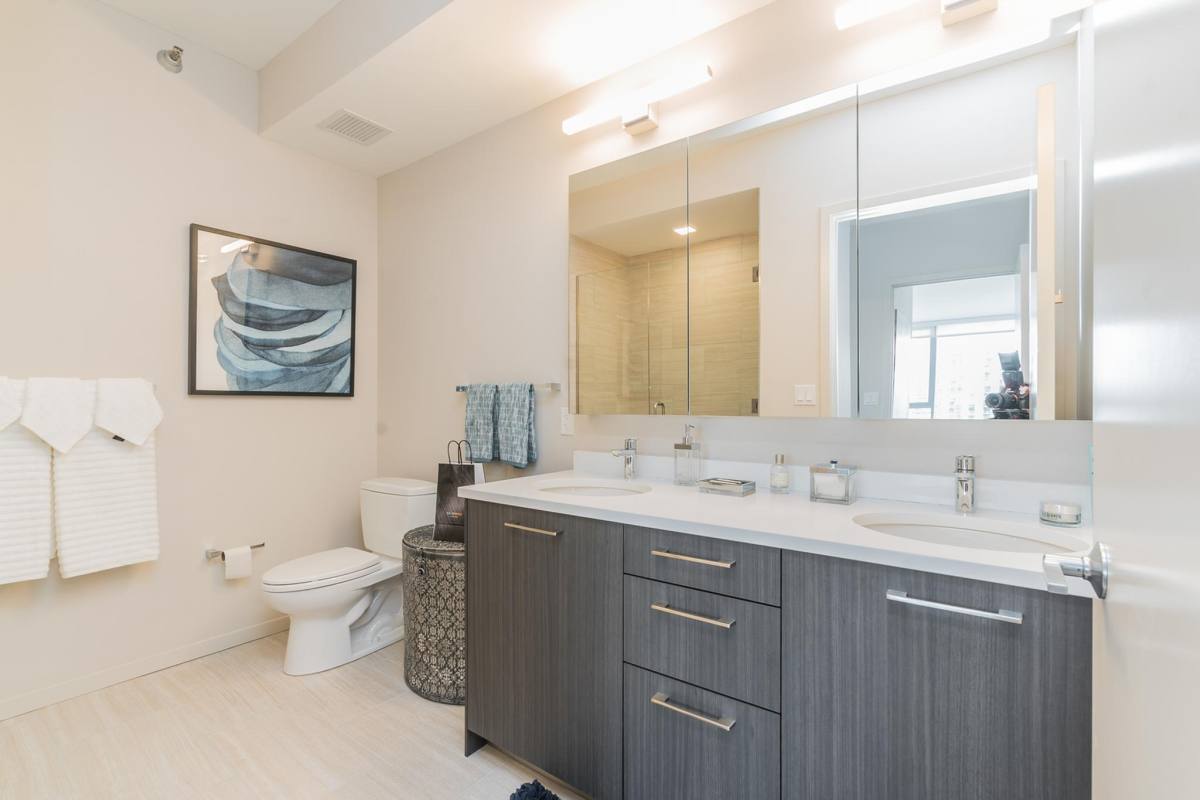 Apartment for rent at 8 E Huron St, Chicago, IL 60611