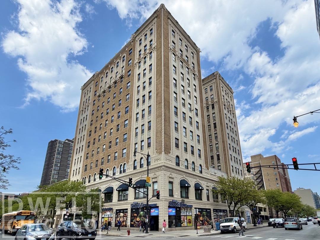 Apartment for rent at 4607 N Sheridan Rd, Chicago, IL 60640