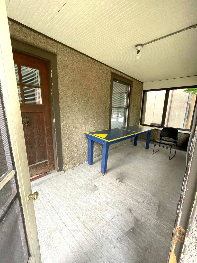 Apartment for rent at 1011 Vaughn St, Ann Arbor, MI 48104