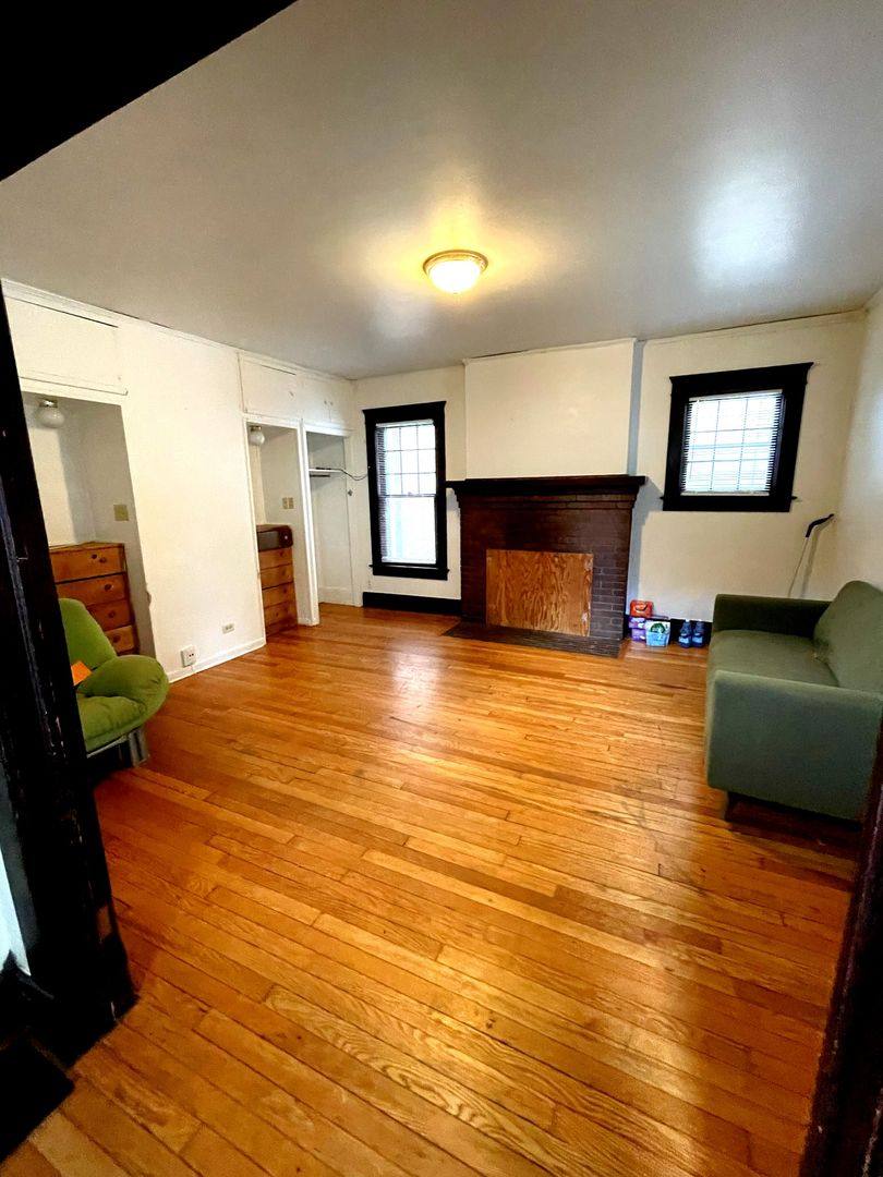 Apartment for rent at 1011 Vaughn St, Ann Arbor, MI 48104