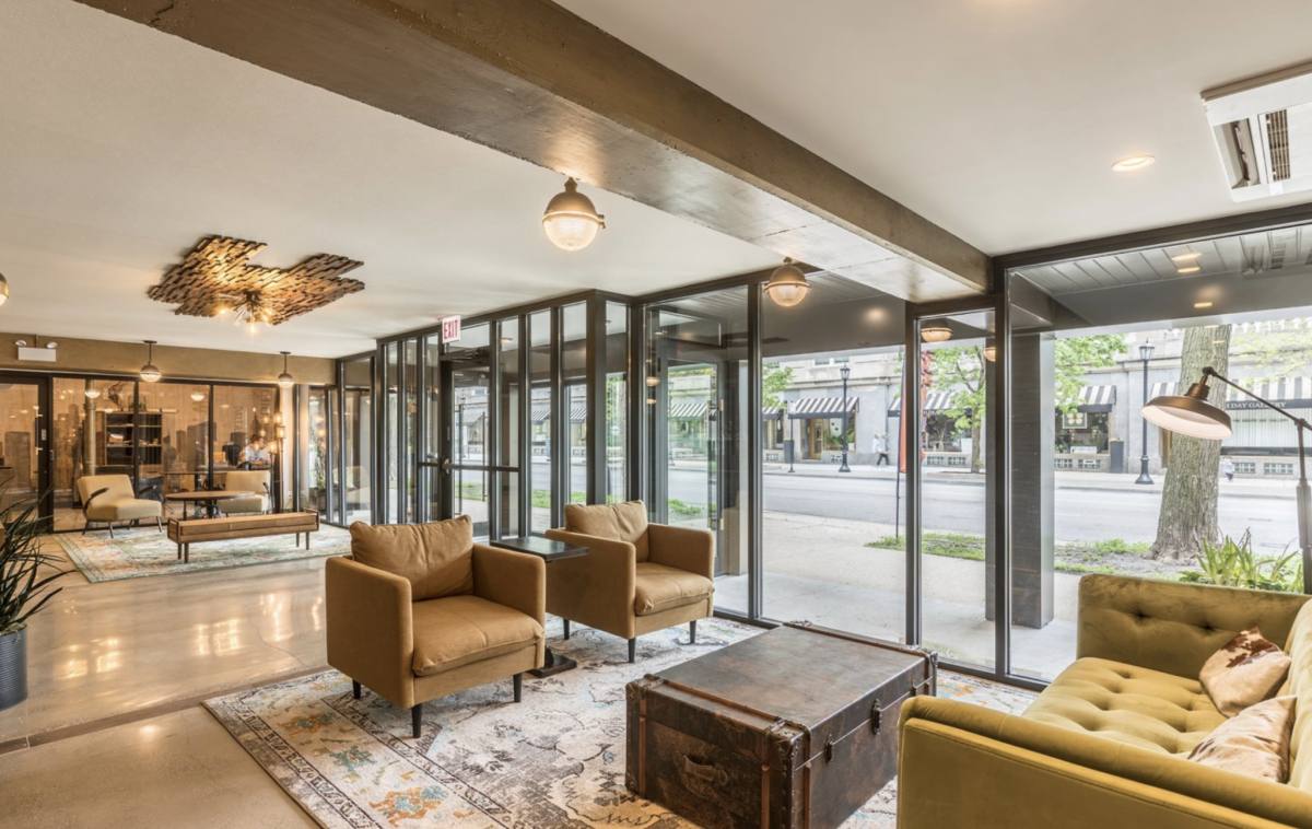 Apartment for rent at 5536 N Sheridan Rd, Chicago, IL 60640