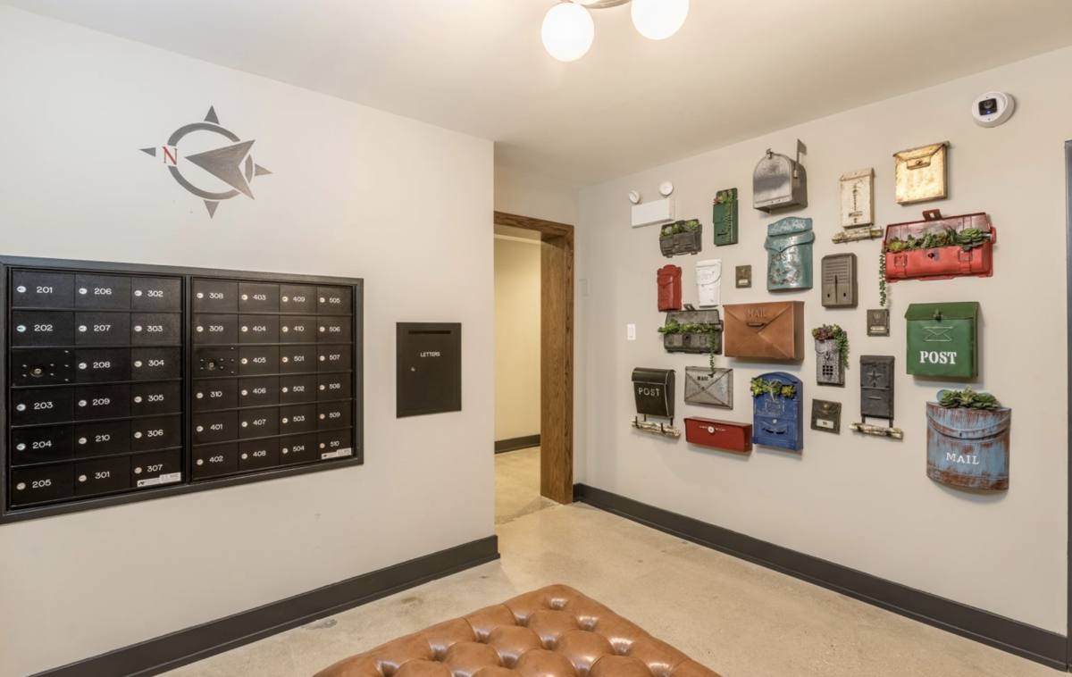 Apartment for rent at 5536 N Sheridan Rd, Chicago, IL 60640