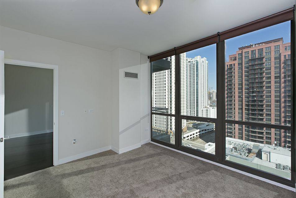 Apartment for rent at 670 W Wayman St, Chicago, IL 60661