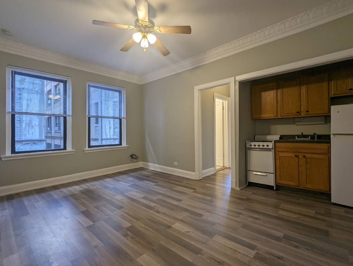 Apartment for rent at 3831 N Fremont, Chicago, IL 60613