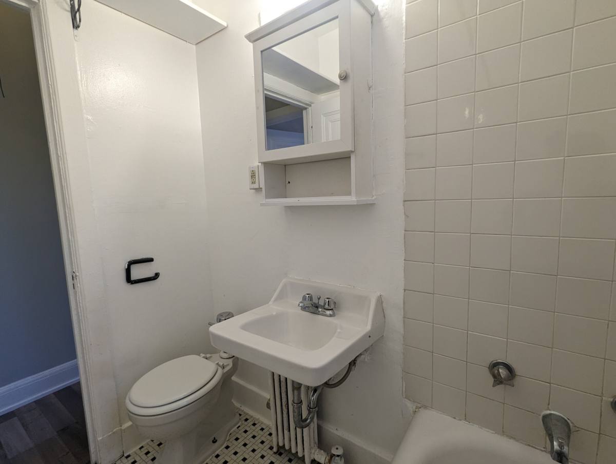 Apartment for rent at 3831 N Fremont, Chicago, IL 60613