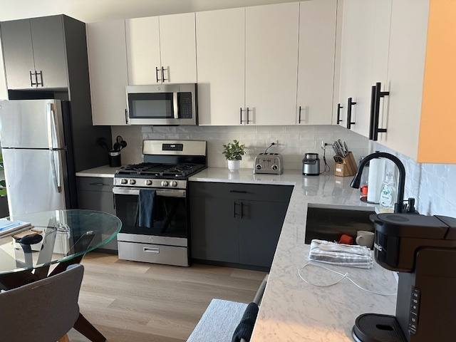 Apartment for rent at 3204 N Clifton Ave, Chicago, IL 60657