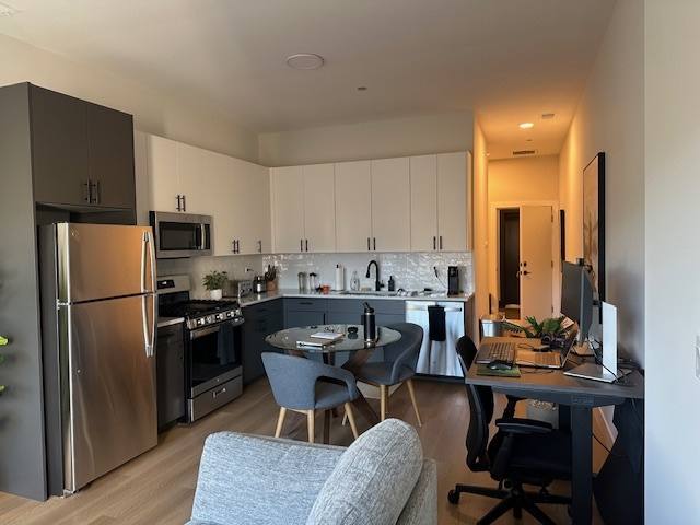 Apartment for rent at 3204 N Clifton Ave, Chicago, IL 60657