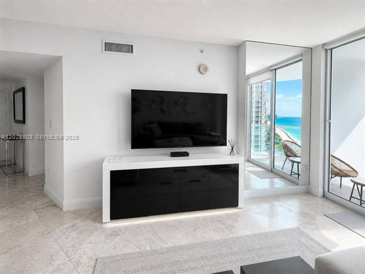 Apartment for rent at 16699 Collins Ave, North Miami Beach, FL 33160