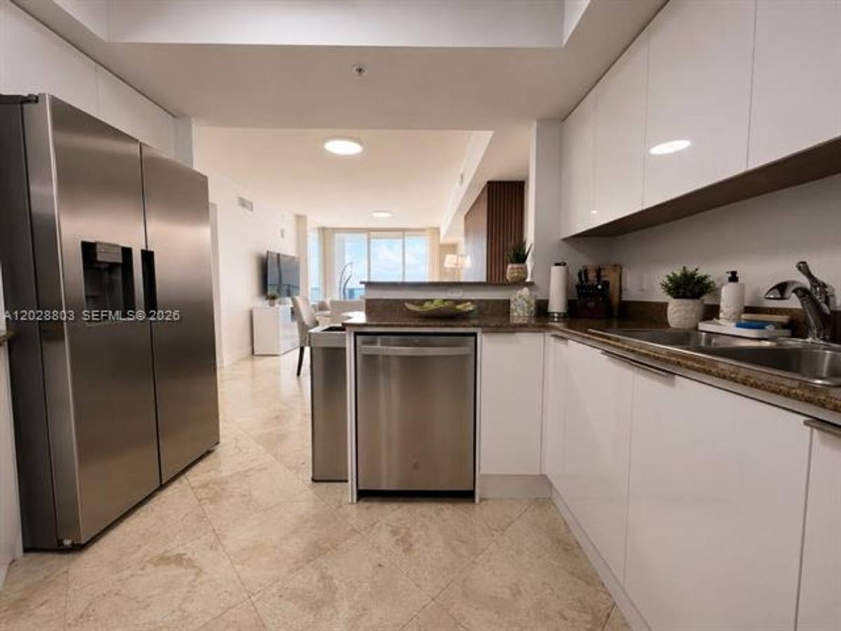 Apartment for rent at 16699 Collins Ave, North Miami Beach, FL 33160